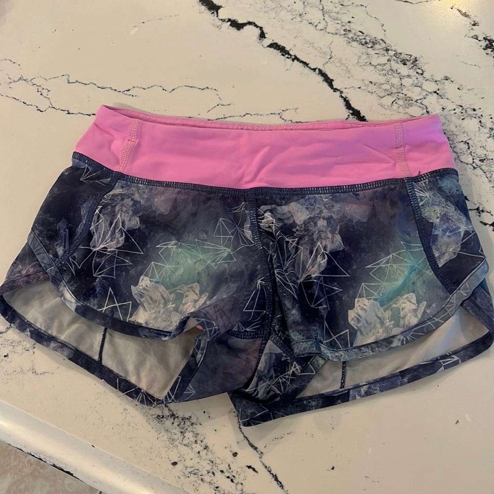 Lululemon kids Iviva Speed Up Shorts sz8